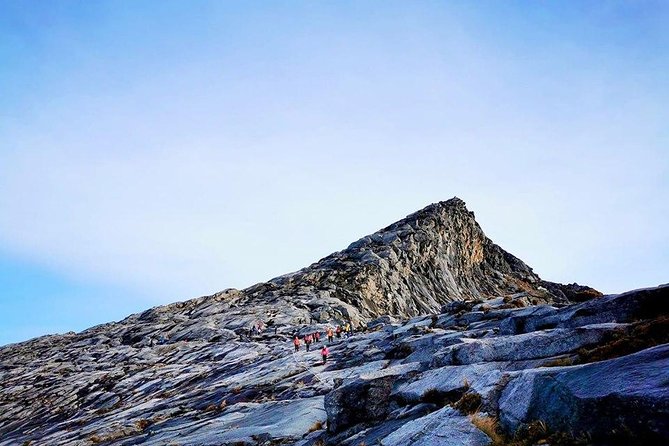 2D1N Mount Kinabalu Climbing - Laban Rata Overnight: Food, Dorm Life, and What Timing Feels Like