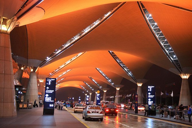 Airport transfer - Kuala Lumpur Start, KLIA to Your Hotel in About an Hour