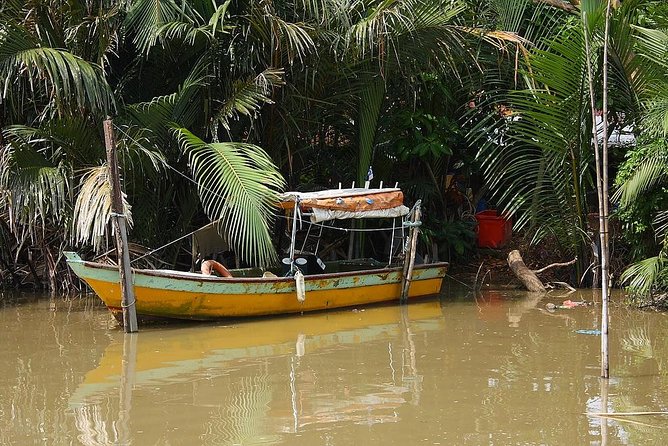 Batu Caves & Firefly Cruise from Kuala Lumpur with Seafood Dinner - Royal Selangor, Batu Caves, monkeys, fireflies: why the day feels full