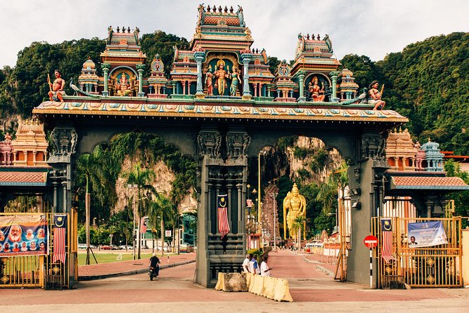 Batu Caves Private Tour with Pick-up from Kuala Lumpur - Pickup in Kuala Lumpur, and why timing matters more than you think
