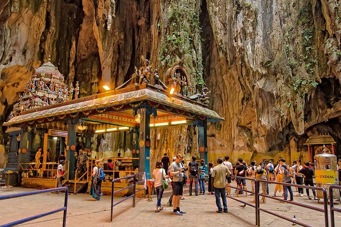 Batu Caves, Royal Selangor Pewter and Batik Factory Tour - Batu Caves: climbing 272 steps to Lord Murugah