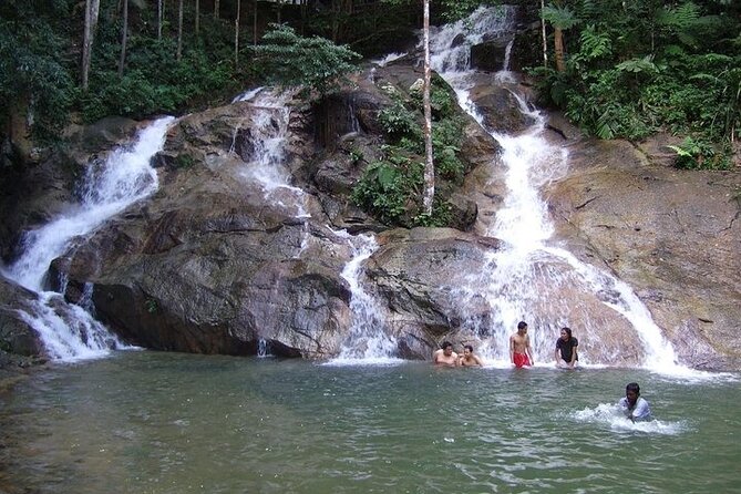 Batu Caves, Waterfalls, Hotspring, Batik & Pewter Tour with Lunch - What to wear and bring for a smooth day