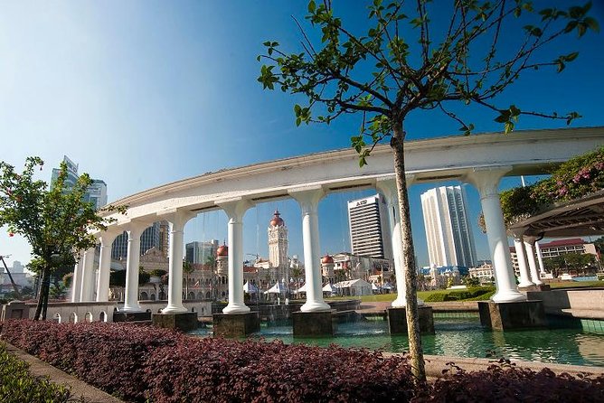 Best of Kuala Lumpur City Tour Including National Museum and National Monument - Kuala Lumpur in One Ride: Colonial to Skyscraper in a Half-Day