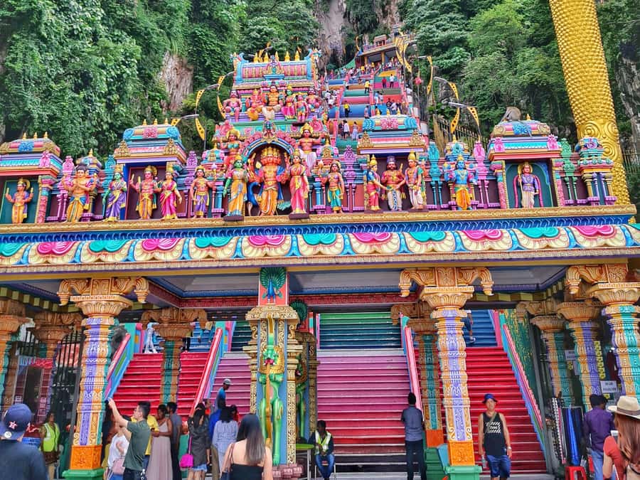 Best of Kuala Lumpur Tour with KL Tower & Batu Caves - What a day like this feels like in real life