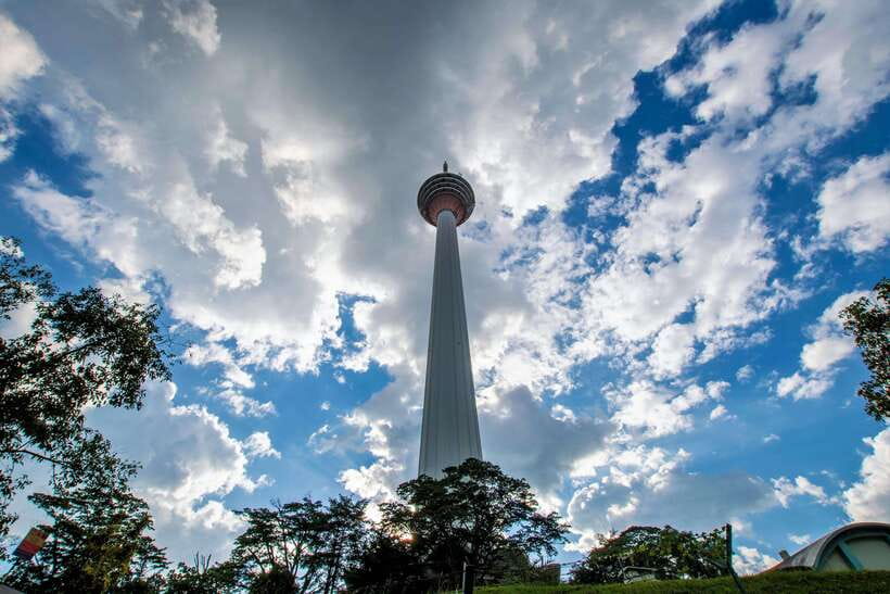 Best of Kuala Lumpur Tour with Twin Tower Entry - River of Life to Old Quarter and the Golden Triangle drive-by