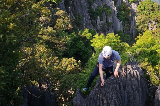 Climb and Abseiling Hidden Pinnacles of Takun - From meetup to summit: the half-day rhythm that works