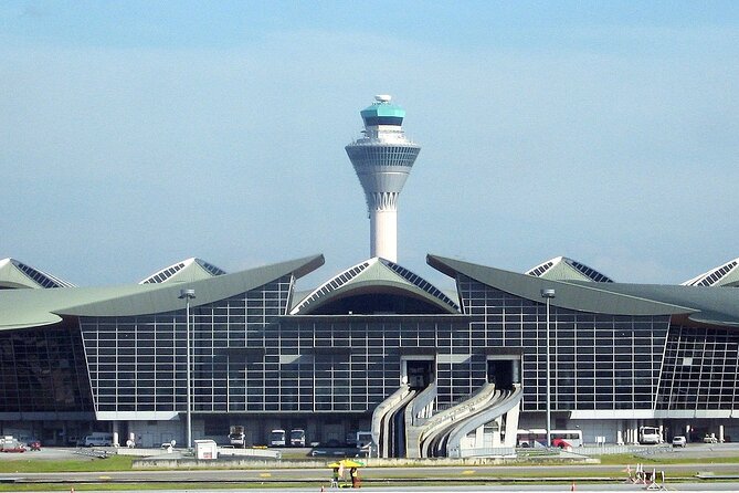 Departure Transfer : Kuala Lumpur City to Kuala Lumpur International Airport - The Pickup System That Usually Keeps Things Smooth