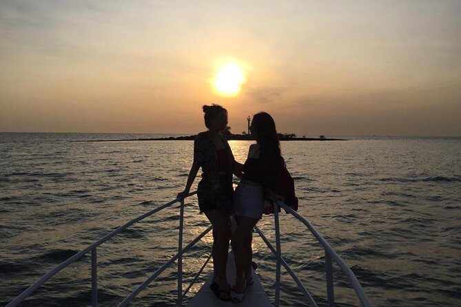 Dickson Dragon Amazing Sunset Cruise - Who this cruise is perfect for