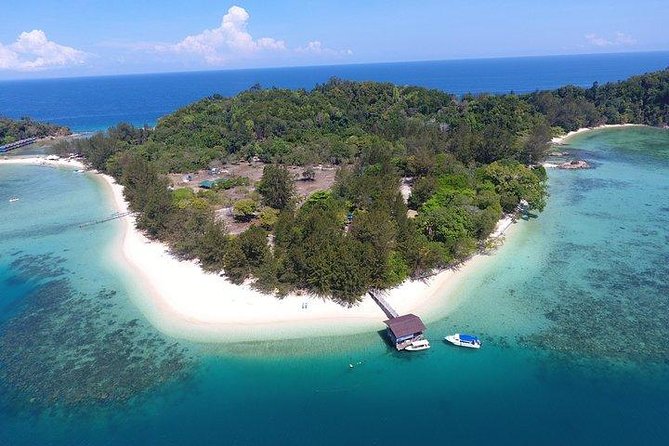 Dinawan Private Island Hopping by Speedboat from Kota Kinabalu Include Lunch - Entering Dinawan: The vibe and what you actually get