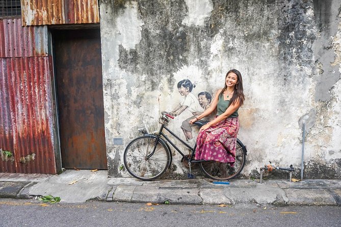 Discover Penang: City Sights, Panoramic Penang Hill & Kek Lok Si - George Town UNESCO streets: getting your bearings fast