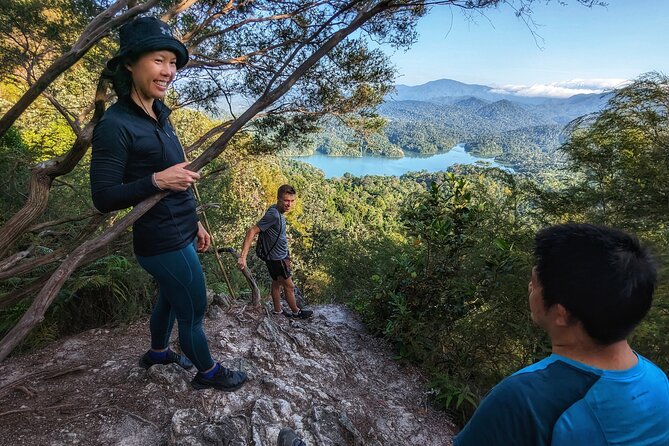Dragonback Trek - The 6:30 am schedule and why it matters for your energy