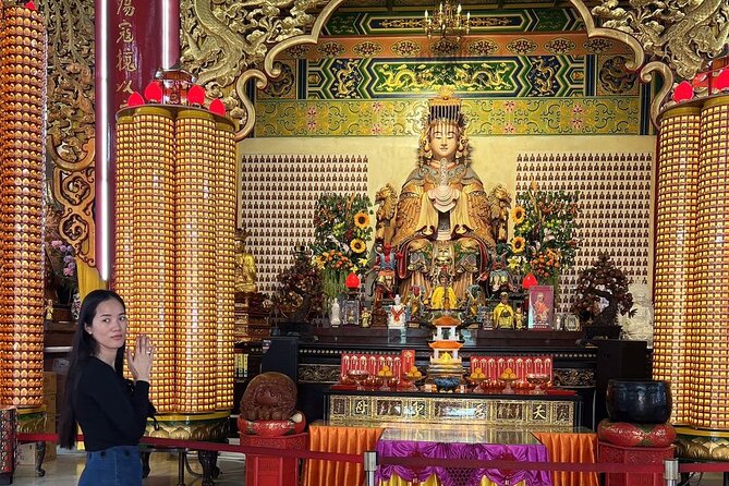 Exclusive Half Day Batu Caves and Private City Tour Kuala Lumpur - Petronas Twin Towers Photo Stop: Icon Views, No Ticket Pressure