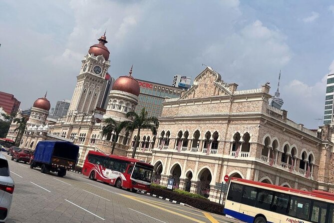 Exclusive Half Day Batu Caves and Private City Tour Kuala Lumpur - How the 4 Hours Really Feel: Morning Comfort vs Afternoon Heat