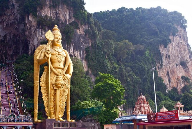 Explore Cameron Highlands: Full-Day Tour with Scenic Batu Caves - Price and logistics: what $117.82 buys you