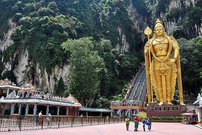 Fireflies Cruise with Batu Cave Visit and Seafood Dinner - Key things to know before you go