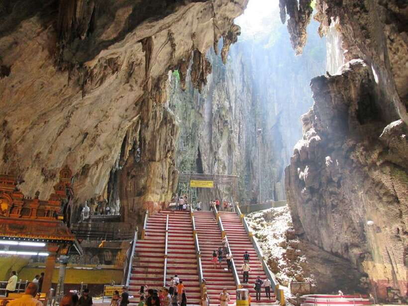 From Kuala Lumpur: Batu Caves Cultural Temple Tour - Thean Hou Temple on Robson Heights: six tiers and the Tian Hou connection