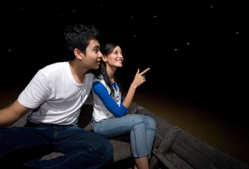 From Kuala Lumpur: Fireflies Tour and Seafood Dinner - The 6:30 PM boat ride to Kampung Kuantan and the firefly show