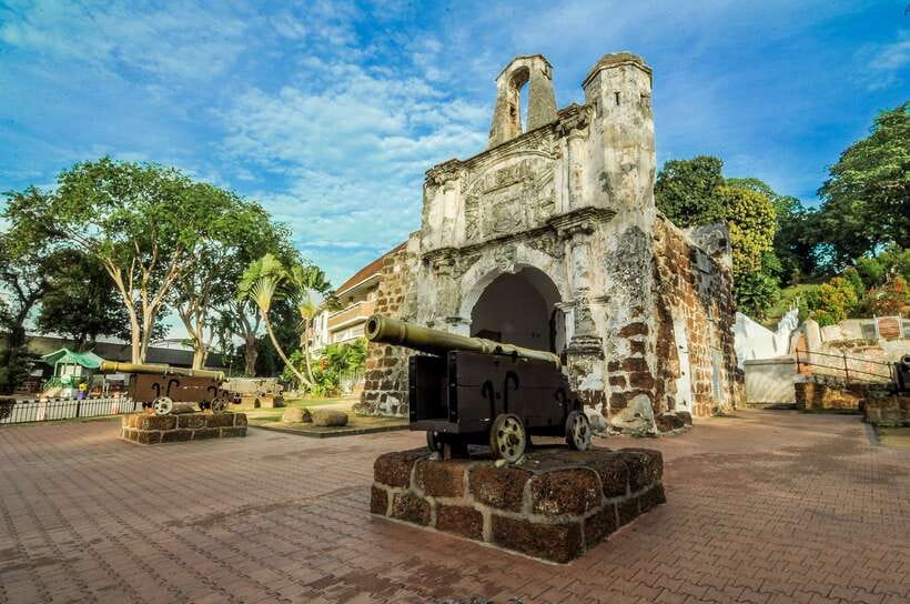 From Kuala Lumpur: Full-Day Historical Tour of Malacca - A Famosa Fortress Stop, European Remains You Can Actually See