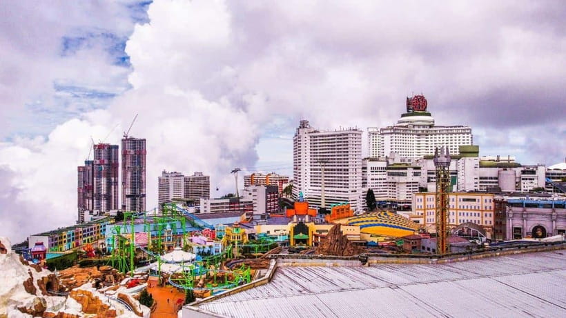 From Kuala Lumpur: Genting Highlands Day Tour & Gondola Ride - Gondola ride ups and downs: Skyway Awana views that actually matter