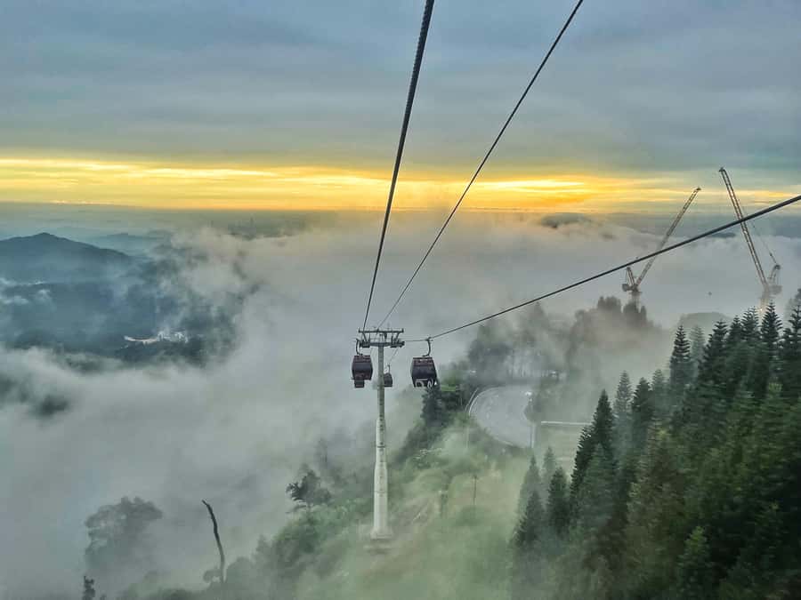 From Kuala Lumpur: Genting Highlands Day Trip with Cable Car - Awana SkyWay cable car: the ride that sets the tone