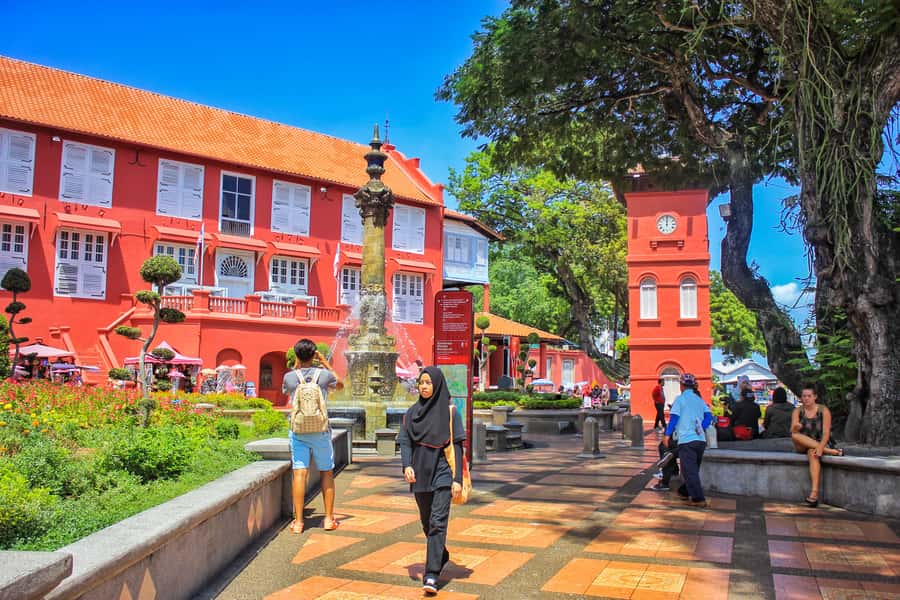 From Kuala Lumpur: Historical Melaka Day Tour with Lunch - Dutch and Red Square landmarks, plus the Malacca Museum area
