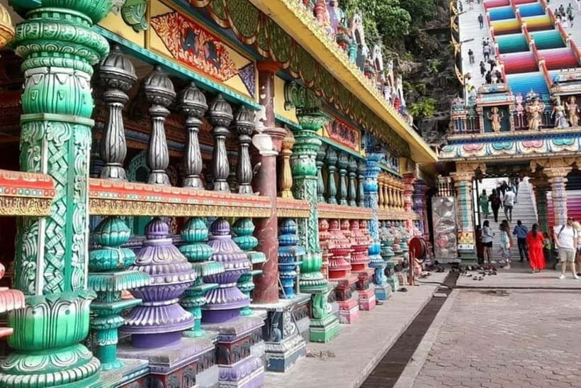 From Kuala Lumpur: Kuala Gandah & Batu Caves Day Trip - From Driver Pickup to Hotel Drop-Off: How the Day Stays Easy