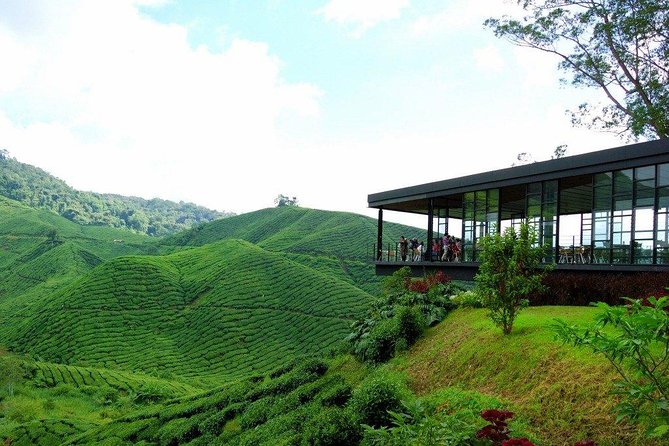 Full-day Cameron Highlands Day Trip from Kuala Lumpur - Lata Iskandar: a waterfall break along the trunk road