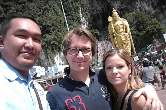 Full Day Elephant Sanctuary Tour with a Free Batu Caves Visit - Lunch at a Local Cafeteria: The Unsexy Win