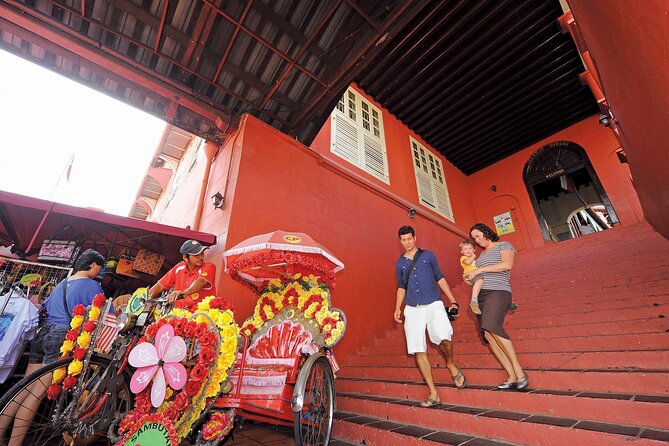 Full day in Malacca Historical Private Tour in Kuala Lumpur - Jonker Street: shopping, snacks, and a good place to reset