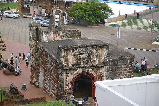 Full-Day Malacca City Tour from Kuala Lumpur - Stadthuys and the Red Square: Dutch red government in 1650