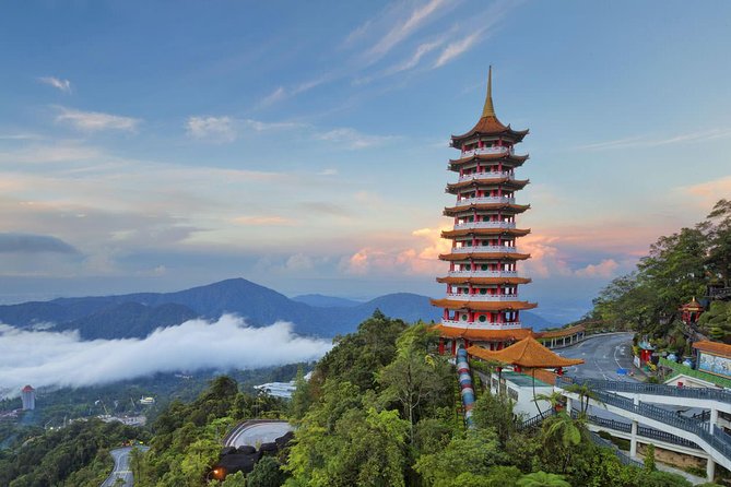 Genting Highlands & Batu Caves Day Tour + Chin Swee Temple - Awana SkyWay Cable Car: The Scenic Mountain Link Between Stops