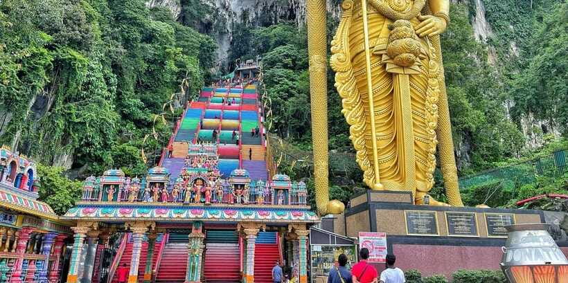 Genting Highlands Tour with Cable Car - Casino de Genting: dress code matters, and you control your pace