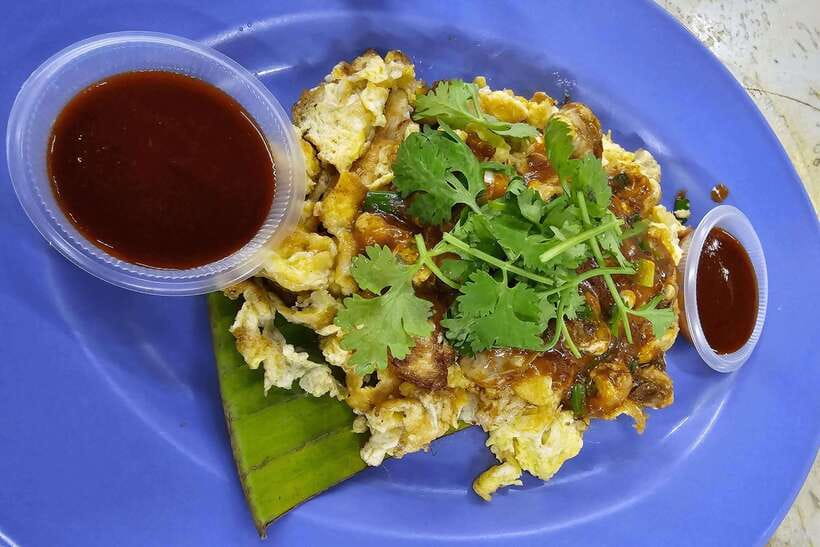 George Town: Authentic Food Tour with 12+ Tastings - Should you book this George Town 12+ tasting tour?