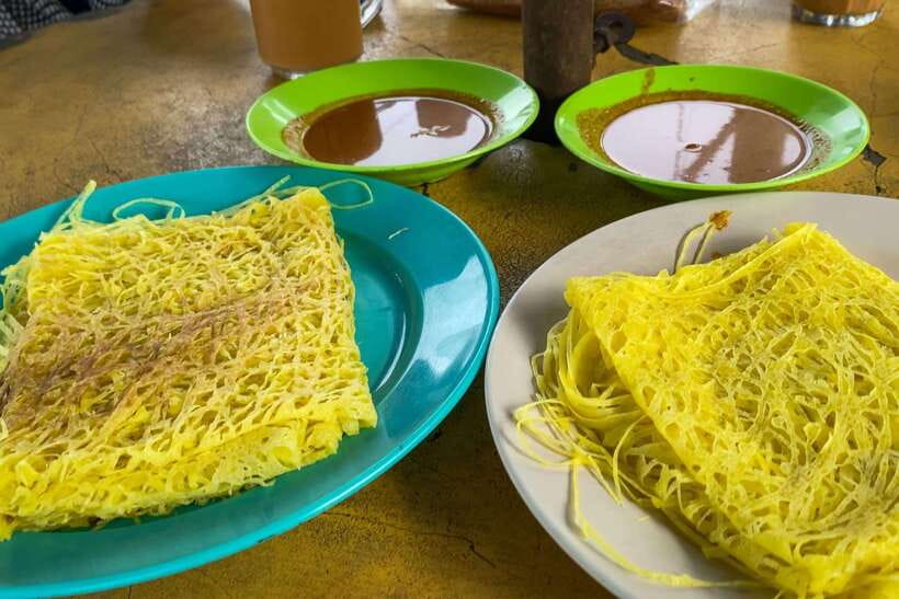 George Town: Authentic Food Tour with 12+ Tastings - Armenian Street first, so you can get your bearings fast