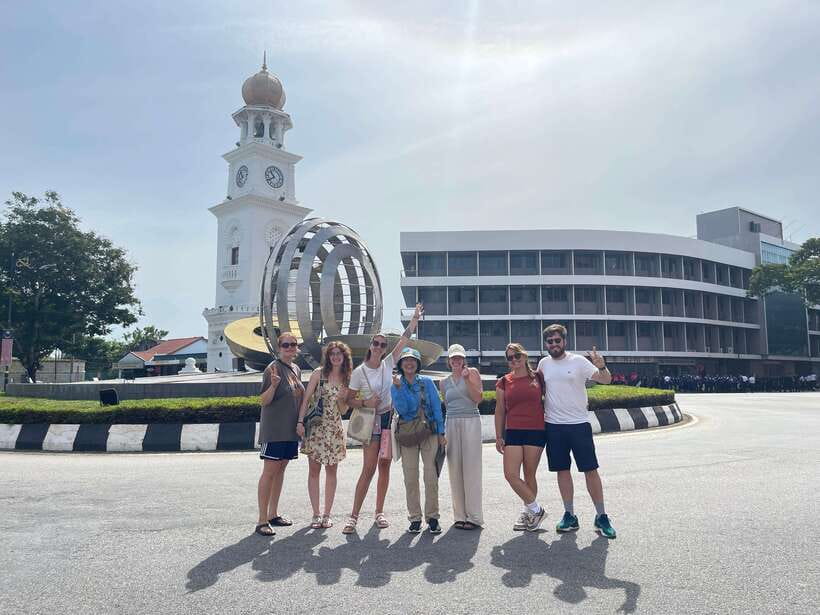 George Town: Heritage Walking Tour with Street Food Tasting - Queen Victoria Memorial Clock Tower and the Esplanade viewpoints