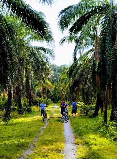 George Town, Penang: Malay Countryside Cycling - The secret stop with welcome refreshments and the coffee break effect