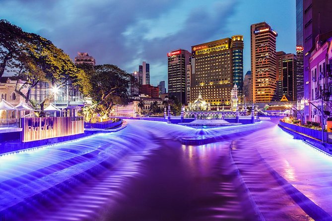 Glittering Night at Lake Symphony, River of Life & Saloma Bridge - A smooth KL night loop that starts at 6:30 pm