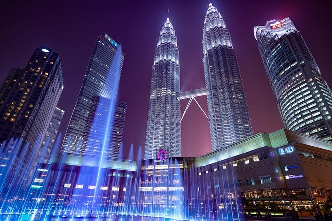 Glittering Night at Lake Symphony, River of Life & Saloma Bridge - Pickup and comfort: the car is part of the deal