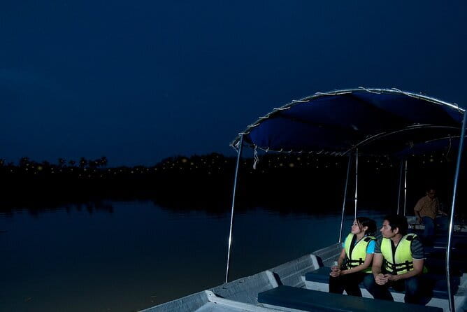 Group Tour: Kuala Selangor Firefly Blinking's including Dinner - Stop by Stop: Bukit Melawati and Fort Altingsburg