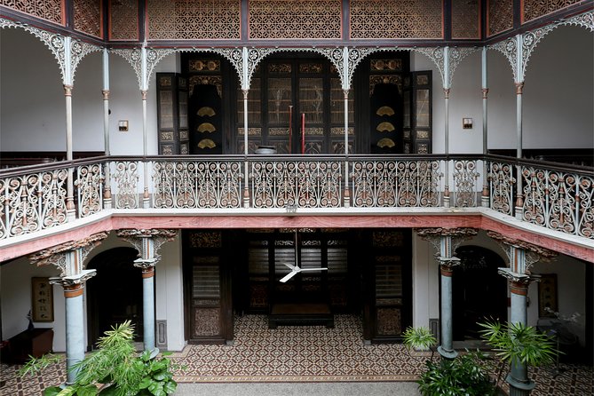 Guided Tour of Cheong Fatt Tze's Blue Mansion in George Town - What the 45-minute guided tour shows (and where it doesn’t)