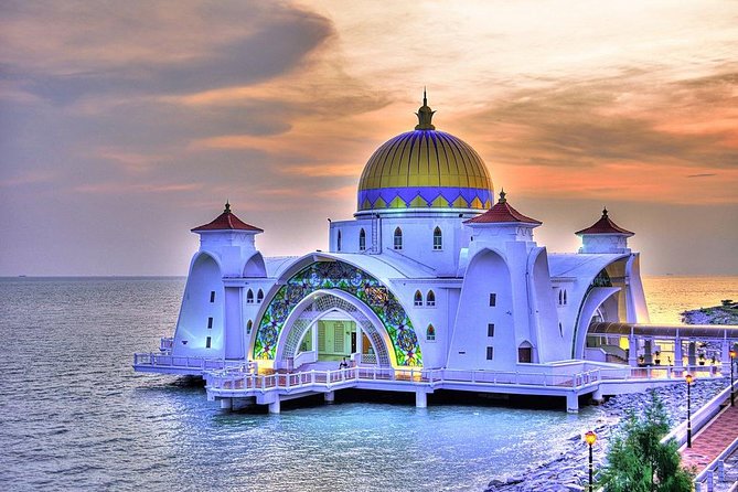 Historical Malacca Tour from Kuala Lumpur - House of Museums Malacca: antiques by the river
