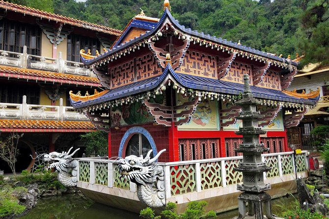 Ipoh Caves, Heritage And Cave Temple Tour From Kuala Lumpur - Gua Tempurung: a long cave stop that sets the tone