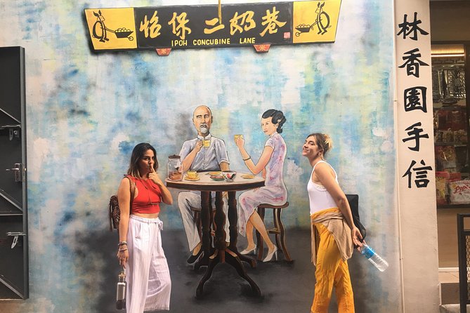 Ipoh Gua Tempurung, Caves Temples, Mirror Lake and Castle Tours - Sam Poh Tong Temple: Three Buddhas, short visit, steady atmosphere