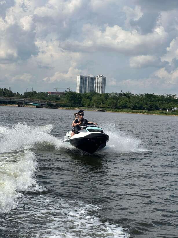 Johor Bahru : Seadoo JetSki 30mins Self Ride Tour (Double) - Gear, photos and what to pack so you stay comfortable