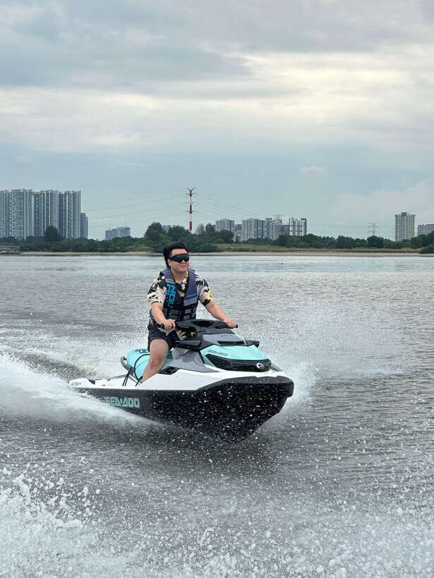 Johor Bahru : Seadoo JetSki 30mins Self Ride Tour(Single) - Booking reality check: time slots and weather rules
