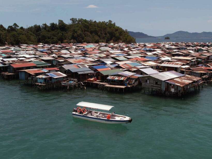 KAMPUNG GIPSI-DAY TRIP TO BAJAU HEAVEN FREE NASIGORENG & TEH - Salted fish, the craft behind the flavor