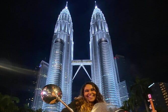 KL's Vespa Sprint - Stop 3: Sultan Abdul Samad Building, photo first, questions second