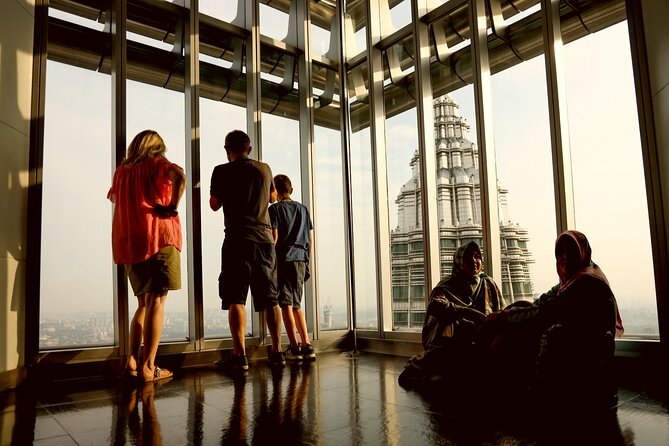 KL Tour with Petronas Twin Towers Observation Deck & Batu Cave - Key highlights in this Kuala Lumpur KL Tour