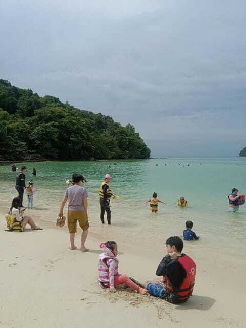 Kota Kinabalu: Manukan & Sapi Islands Snorkeling with Lunch - Sapi Island: Beach Relaxation Plus a Second Snorkel Chance