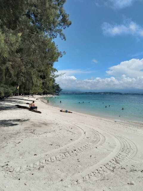 Kota Kinabalu: Manukan & Sapi Islands Snorkeling with Lunch - Group Travel Reality: Shared Tour Flow and Guide Care